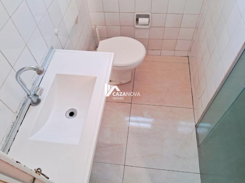 Apartamento de 02 quartos no  Caiçara