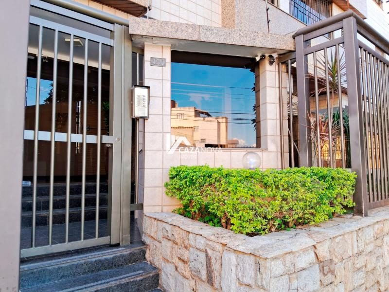 Apartamento de 04 quartos e 02 vagas no Caiçara