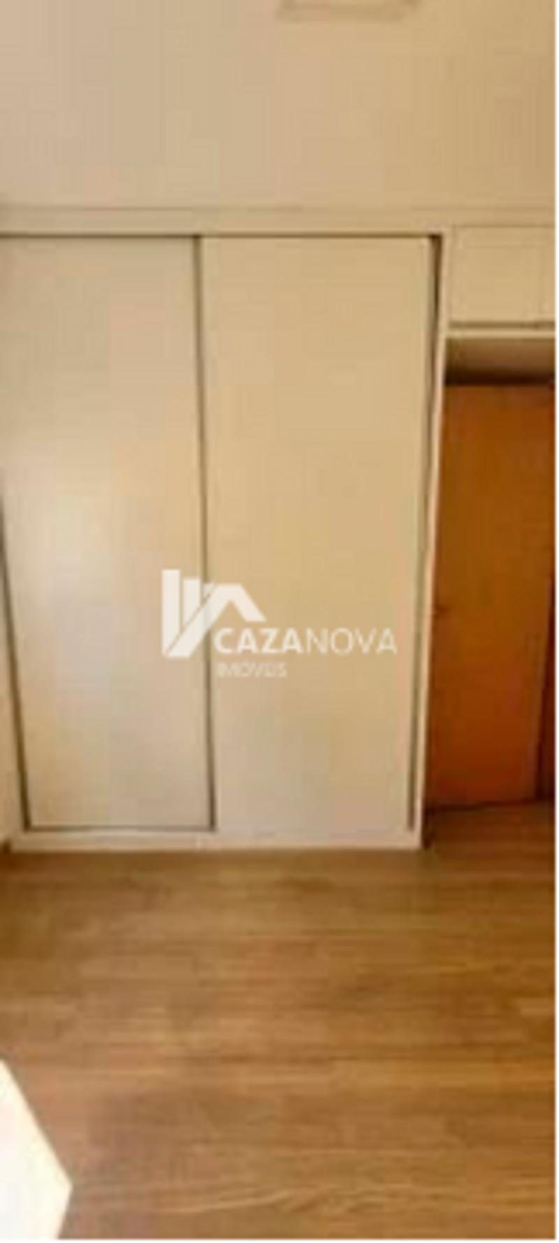Casa com 02 quartos, suíte e 02 vagas no Caiçara