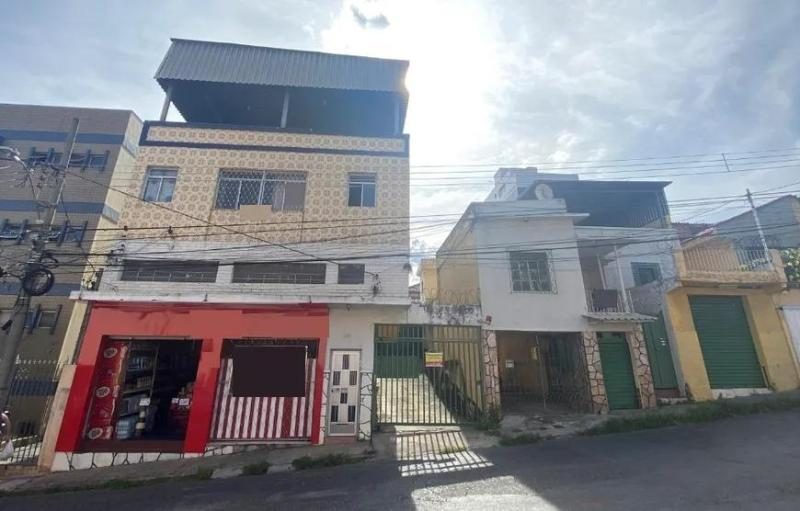 Predio Residencial/Comercial B. Carlos Prates
